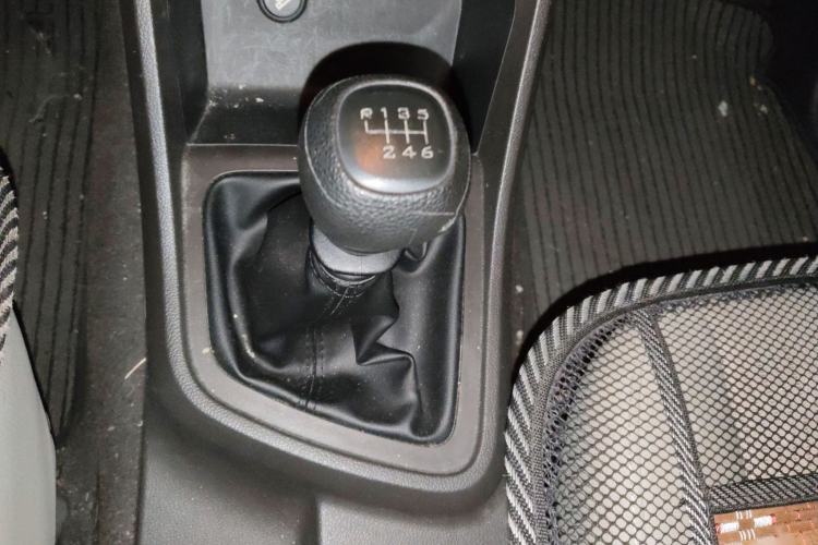 Used Wuling Hongguang V 2019 1.5L Enjoyment Version China VI LAR