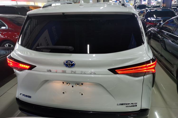 Used Toyota SIENNA 2021 2.5L Hybrid Ultimate Edition