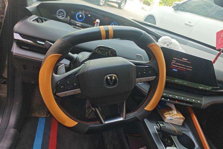 Used CHANGAN UNI-V 2022 1.5T Prestige Version Steering Wheel