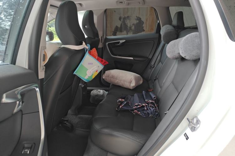 Used Volvo XC60 2017 T5 AWD Smart Upgrade Edition Left Rear Seat