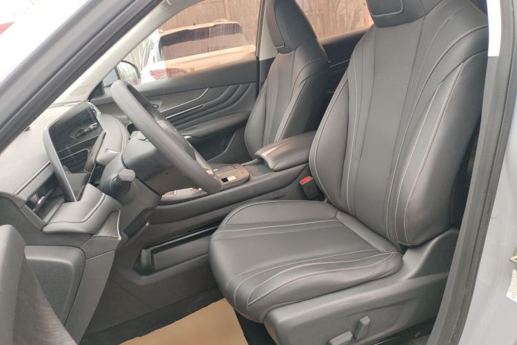 Used Venucia V 2021 260T Idol Edition
