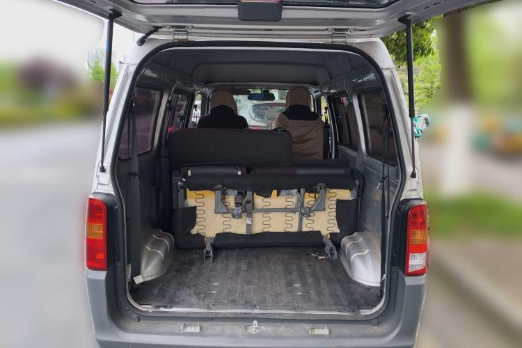 Used Wuling Zhiguang 2023 1.5L Practical Version 5/7 Seats Trunk