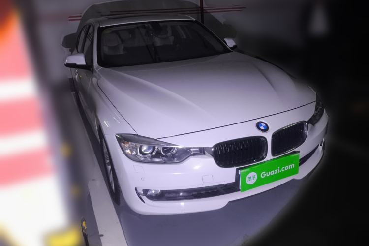 Used BMW 3 Series 2013 320Li Fashion Model Front Right 45 Deg