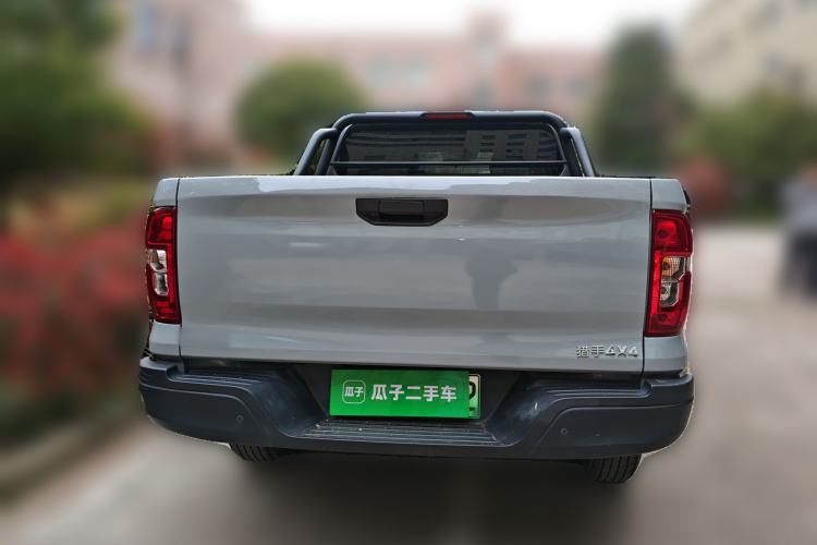 Used CHANGAN Hunter 2024 Warrior Edition Luxury Model Dual-Motor All-Wheel Drive with Extra-Long Cargo Box Rear