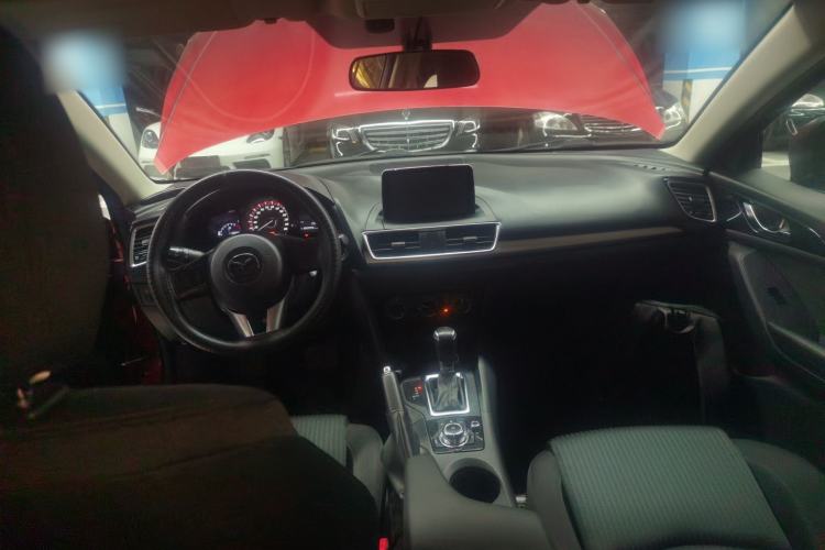 Used Mazda 3 Axela 2016 Sedan 1.5L Automatic Comfort Model