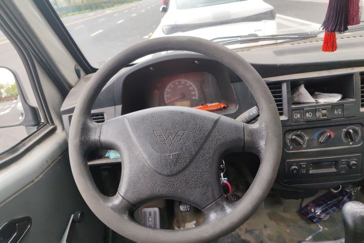 Used Wuling Zhiguang 2015 1.2L Practical LS-I Model Steering Wheel