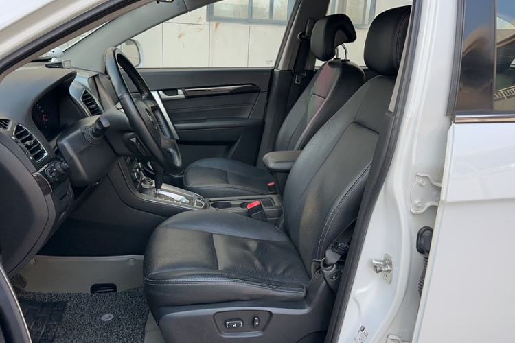 Used Chevrolet Captiva 2014 2.4L 4x4 Flagship Edition 7 Seats