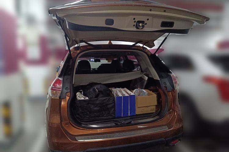 Used Nissan X-Trail 2014 2.0L CVT Comfort Edition 2WD Trunk