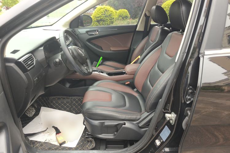 Used Dongfeng Fengon 580 2016 Revised Version 1.5T CVT Luxury Edition Left Front Seat