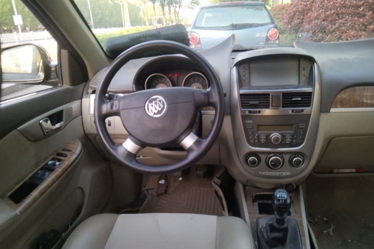 Used Buick Excelle 2015 1.5L Manual Classic Trim Steering Wheel
