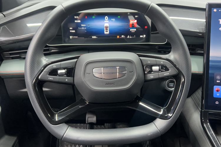 Used Geely Auto Emgrand X7 Sport 2024 1.5TD Dragon Edition
