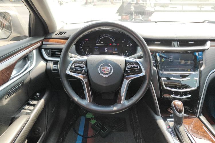 Used Cadillac XTS 2014 28T Luxury Model
