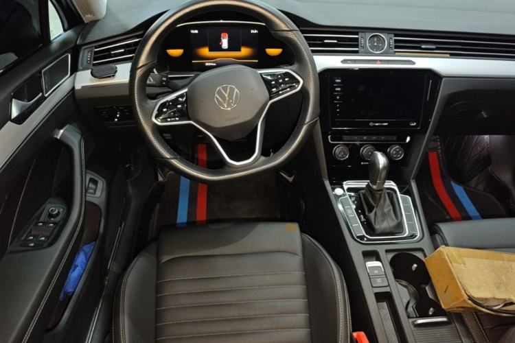 Used Volkswagen Magotan 2025 Zhongxiang Version 280TSI DSG Comfort Edition
