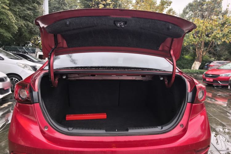 Used Mazda Mazda 3 Axela 2017 Sedan 1.5L Automatic Comfort Model Emission Standard China V