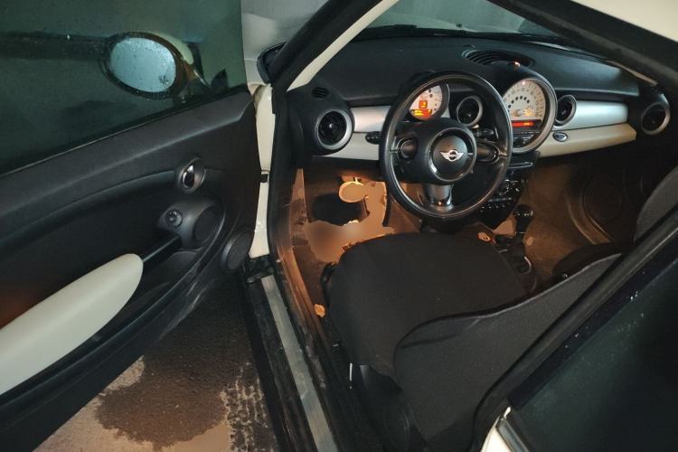 Used MINI Clubman 2011 1.6L ONE Driver Seat