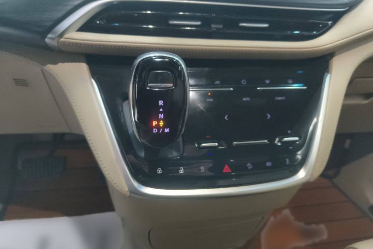 Used Buick GL8 2021 ES Land Cruiser 653T Luxury Edition
