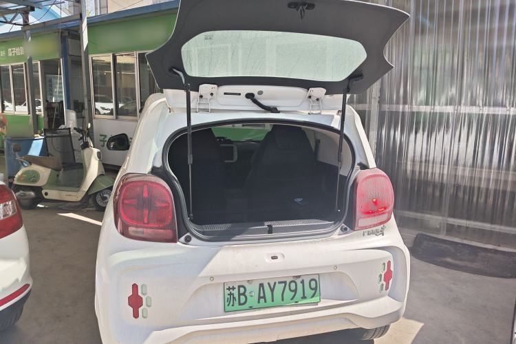 Used Roewe Clever 2021 302 km New Four-Seater Super-Efficient Version