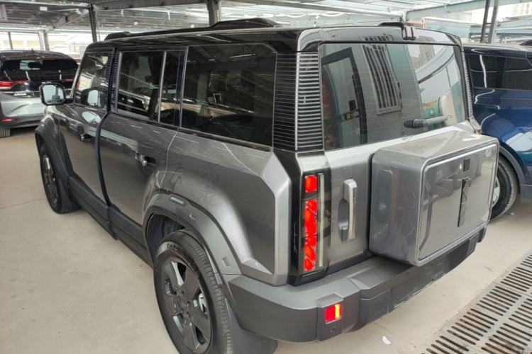 Used iCAR 03 2024 501km Two-Wheel Drive Long-Range Version Rear Left 45 Deg