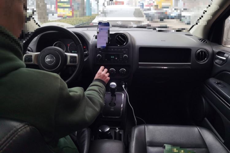 Used Jeep Compass 2012 2.0L two-wheel drive luxury version