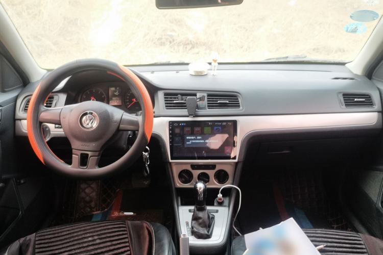 Used Volkswagen Lavida 2015 1.6L Automatic Fashion Edition
