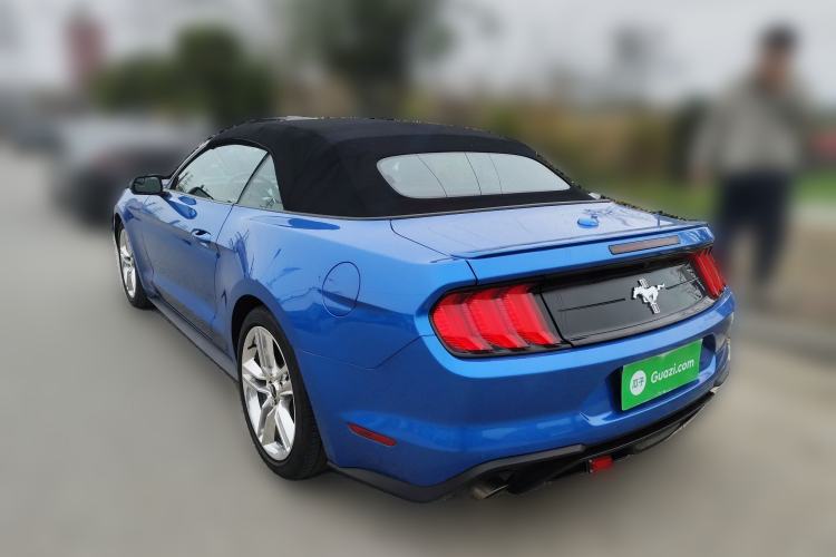 Used Ford Mustang 
