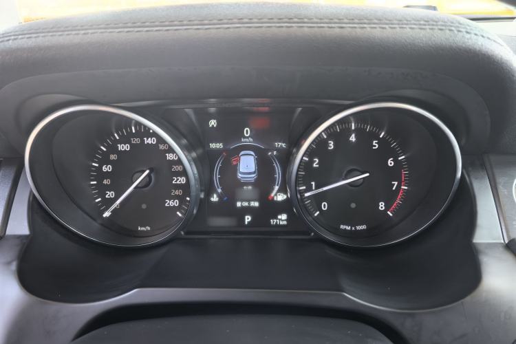 Used Land Rover Range Evoque 2018 240 PS Dream Lotus Lake Blue Limited Edition Interior 7