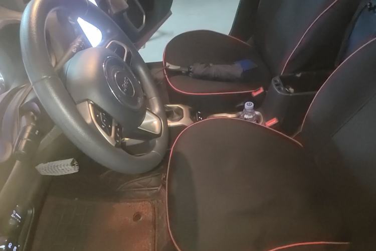 Used Jeep Renegade 2017 180T Automatic High-Energy Version Left Front Seat