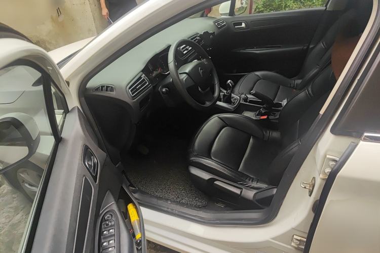 Used Citroen C4 Sega 2018 1.6L Manual Comfort Model

