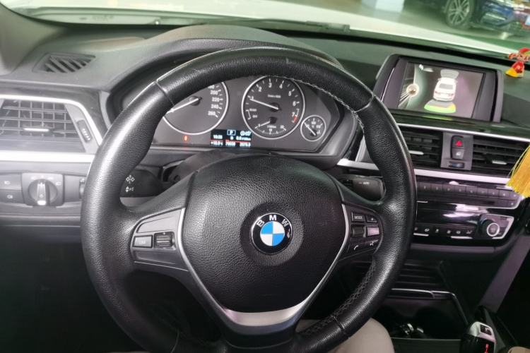 Used BMW 3 Series 2017 318Li Fashion Model
