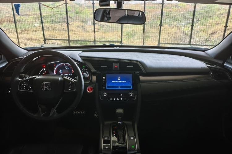 Used Honda Civic 2021 HATCHBACK 220TURBO CVT Trendy Cool Edition Interior 1