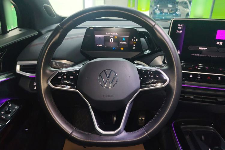 Used Volkswagen ID.4 CROZZ 2022 High-Performance PRIME Edition Steering Wheel