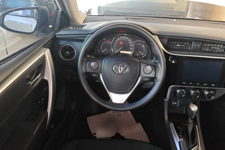 Used Toyota Levin 2017 Revised 185T CVT Elite Edition China V Standard Steering Wheel