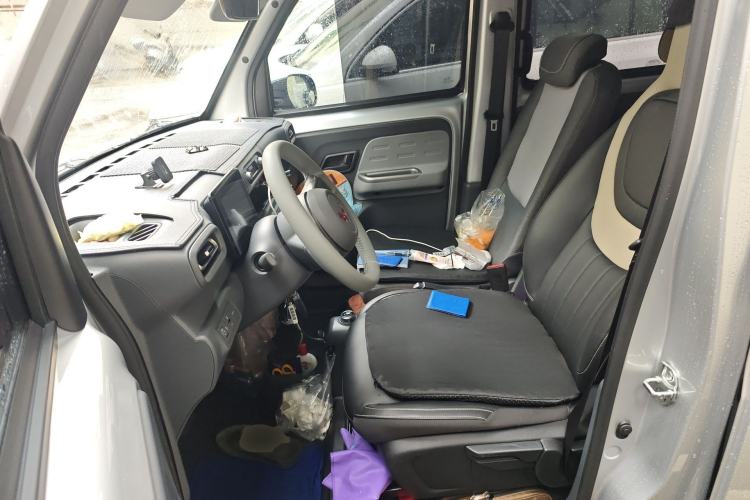 Used Wuling Zhiguang New Energy 2025 Model 305km Ambitious Edition