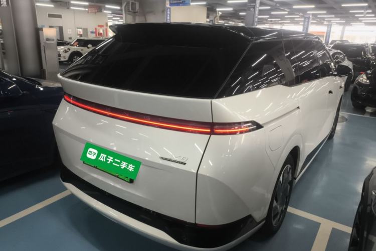 Used XPeng X9 2024 702 Ultra-Long Range Max