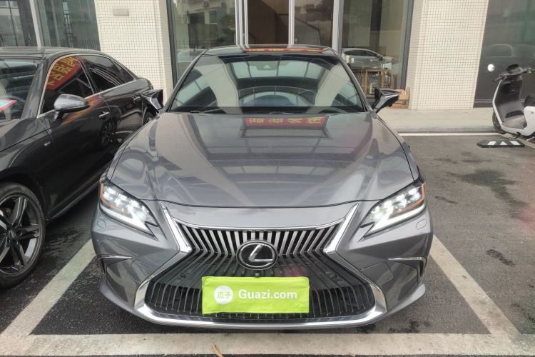 Used Lexus ES 2020 260 Deluxe Edition