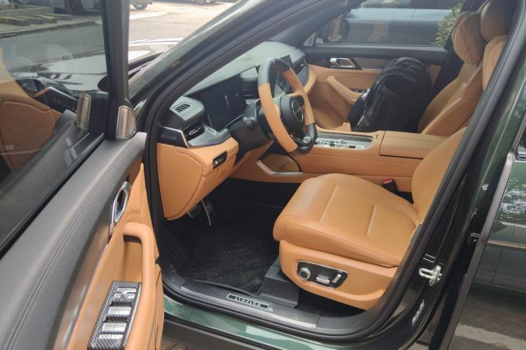 Used Lynk & Co 09 EM-P 2024 2.0TD EM-P Four-Wheel Drive ULTRA Six-Seater
