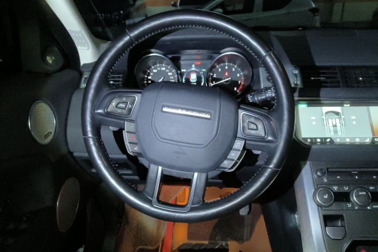 Used Land Rover Range Rover Evoque 2018 240 PS SE Smart Brilliance Edition
