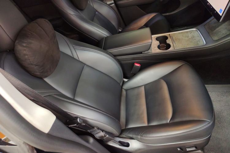 Used Tesla Model Y 2023 Long-Range All-Wheel-Drive Version