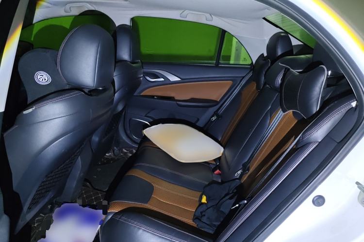 Used BYD Qin New Energy 2015 1.5T Dual-Crown Flagship Edition
