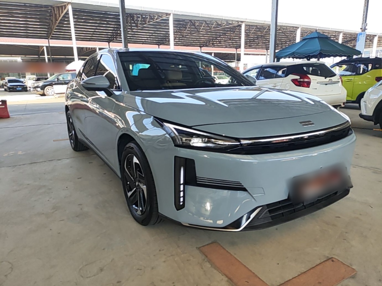 Geely Galaxy L6 2024 125km PLUS Dragon Edition — снимка 3
