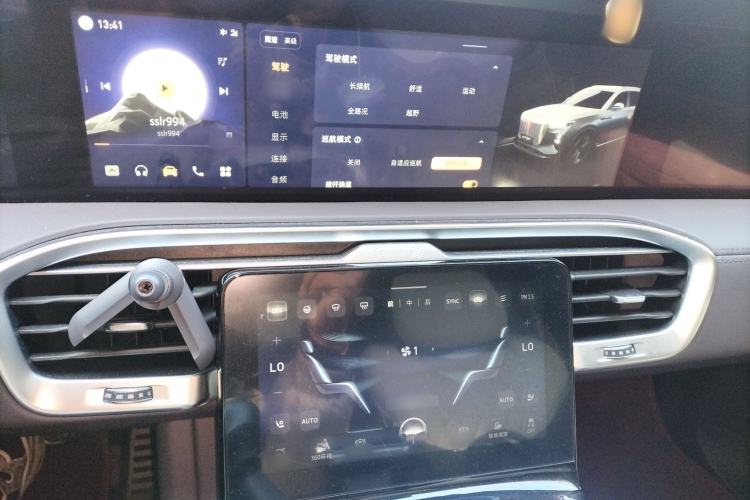 Used Hongqi E-HS9 2022 660 km Range Flagway Edition Six Seats
