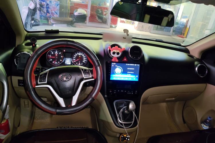 Used Haval H6 2014 Upgraded Model 2.0T Diesel Manual Two-Wheel Drive Elite Version