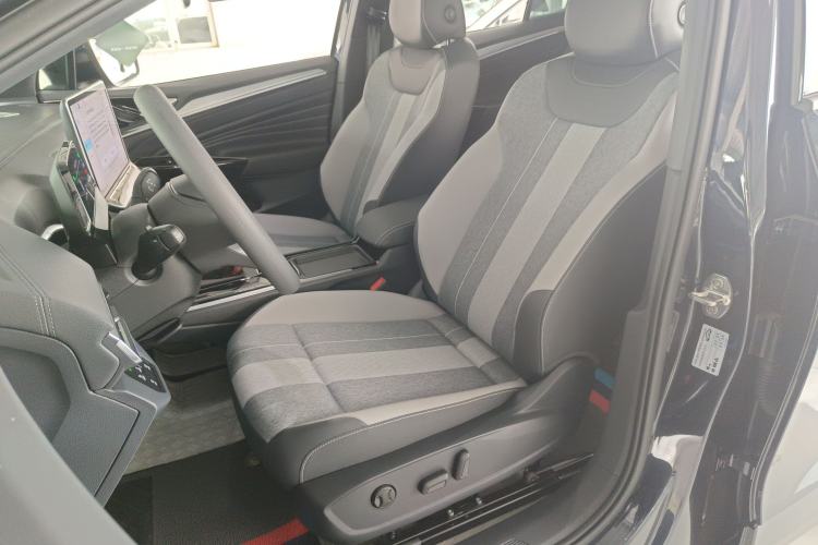Used Volkswagen ID.4 CROZZ 2025 Pure Edition Left Front Seat