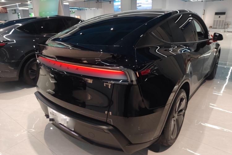 Used Tesla Model Y 2025 Rear-Wheel-Drive Version Rear Right 45 Deg