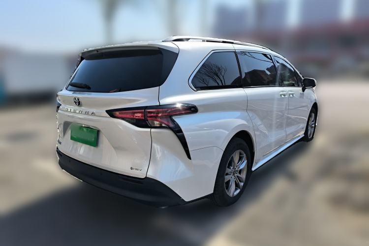 Used Toyota SIENNA 2024 2.5L Hybrid Comfort Edition
