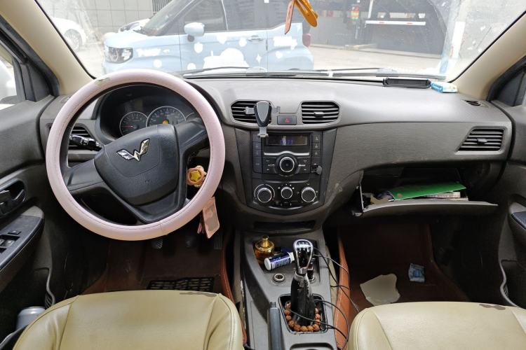 Used Wuling Hongguang 2016 1.5L Restyled S Comfort Version
