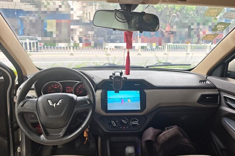 Used Wuling Hongguang 2018 1.5L S Standard Version L2B Center Console