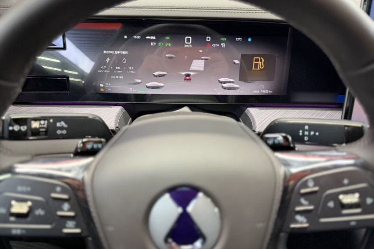 Used Denza Z9 2024 1100 km Four-Wheel Drive Max Version