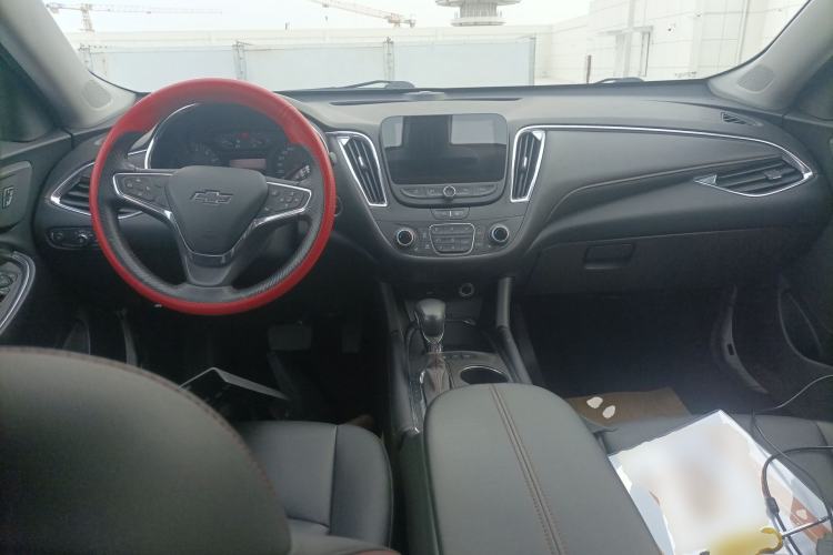 Used Chevrolet Malibu XL 2021 Redline 550T Automatic RuiLian Edition Center Console