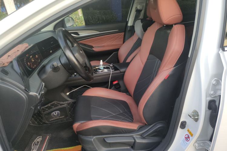 Used Changan Eado 2024 PLUS Blue Whale NE 1.4T GDI DCT High-Energy Edition
